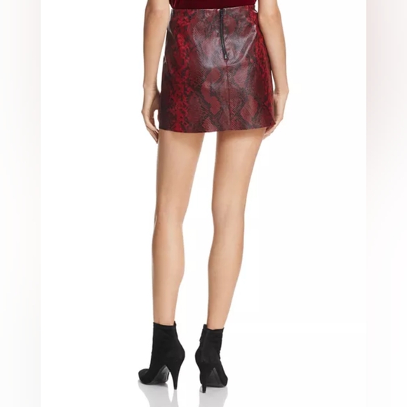 Alice + Olivia Red Lambskin Snake Print Skirt (100% Leather Outer) - Picture 10 of 11